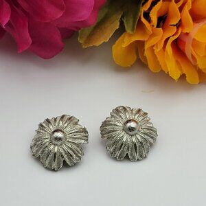 Vintage Flower Burst Clip On Stud Earrings Silver Tone 21mm